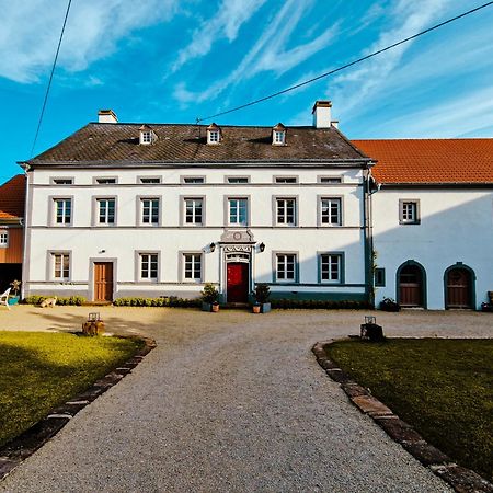 B&B Gutshaus De La Fontaine Feilsdorf Экстерьер фото