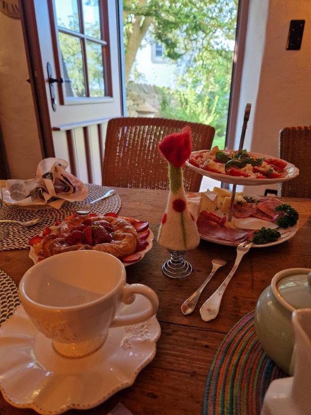 B&B Gutshaus De La Fontaine Feilsdorf Экстерьер фото
